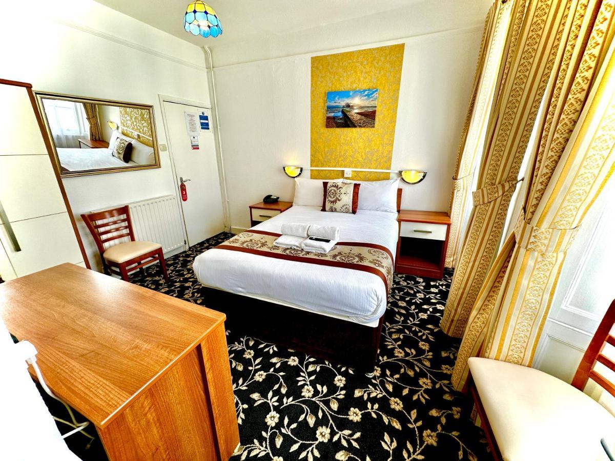 Andorra Guest Hove